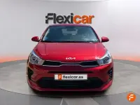 Usado Kia Rio 100 CV (73 kW) 2021 Rojo Berlina