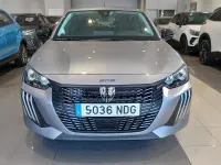 Usado Peugeot 208 Style 100 CV (73 kW) 2025 Gris Utilitario
