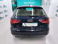 Usado Audi A3 Sportback Advanced 150 CV (110 kW) 2019 Azul Utilitario