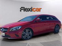 Usado Mercedes CLA220 Shooting Brake 177 CV (130 kW) 2017 Rojo Familiar