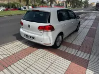 Usado VW Golf VII Advance 105 CV (77 kW) 2014 Blanco Berlina