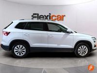 Usado Skoda Karoq Ambition 150 CV (110 kW) 2023 Blanco SUV
