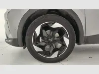Usado Renault Captur Techno 100 CV (73 kW) 2025 Gris SUV