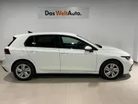 Usado VW Golf VIII Life 110 CV (80 kW) 2023 Blanco Berlina
