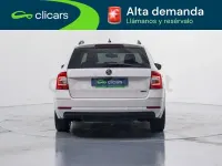 Usado Skoda Octavia Ambition 130 CV (95 kW) 2019 Blanco Familiar