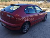 Usado Seat Leon Sport 180 CV (132 kW) 2000 Rojo Utilitario