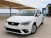 Usado Seat Ibiza Style Plus 90 CV (66 kW) 2019 Blanco Utilitario