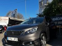Usado Peugeot 2008 GT-line 120 CV (88 kW) 2016 Gris / plata SUV