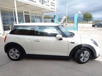 Usado Mini ONE 102 CV (75 kW) 2020 Beige Utilitario