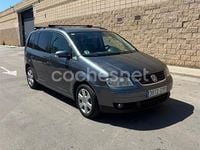 Usado VW Touran Advance 105 CV (77 kW) 2006 Gris / plata Monovolumen