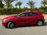 Usado Mercedes A180 Style 109 CV (80 kW) 2015 Rojo Utilitario