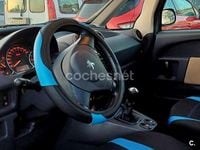 Usado Peugeot 1007 70 CV (51 kW) 2006 Azul Monovolumen
