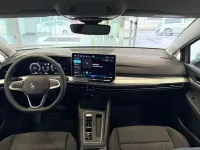 Używany VW Golf VIII 204 KM (150 kW) 2025 Niebieski Sedan/Limuzyna