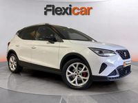 Usado Seat Arona FR 150 CV (110 kW) 2023 Blanco SUV
