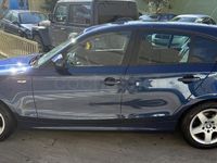 Usado BMW 116 Sport Line 122 CV (89 kW) 2010 Azul Utilitario