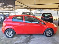Usado Fiat Punto Dynamic 86 CV (63 kW) 2006 Rojo Utilitario