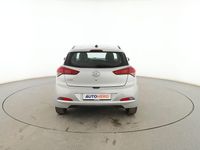Usado Hyundai i20 101 CV (74 kW) 2018 Gris Berlina