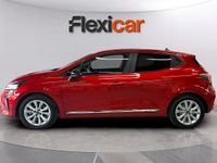 Käytetty Renault Clio V Evolution 101 HP (74 kW) 2025 Punainen Sedan