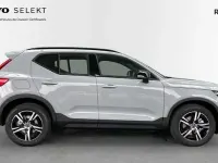 Nuevo Volvo XC40 Plus 2025 Gris SUV