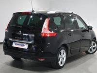Usado Renault Grand Scénic III Dynamique 131 CV (96 kW) 2014 Negro Monovolumen