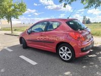 Usado Peugeot 207 Premium 90 CV (66 kW) 2007 Rojo Berlina