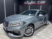 Usado BMW 118 Comfort Edition 136 CV (100 kW) 2022 Gris / plata Utilitario
