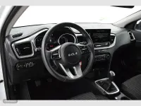 Usado Kia Ceed 100 CV (73 kW) 2024 Blanco Utilitario