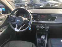 Usado Kia Rio 101 CV (74 kW) 2021 Azul SUV