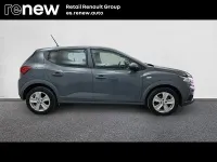 Usado Dacia Sandero Expression 100 CV (73 kW) 2024 Gris escarcha Berlina