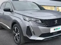 Usado Peugeot 3008 GT 131 CV (96 kW) 2024 Gris SUV