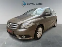 Usado Mercedes B180 Urban 109 CV (80 kW) 2014 Beige Utilitario