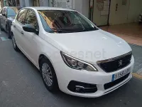 Usado Peugeot 308 Access 100 CV (73 kW) 2019 Blanco Berlina
