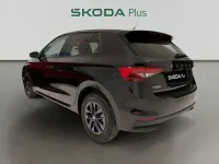 Usado Skoda Fabia Selection 95 CV (69 kW) 2025 Negro Utilitario