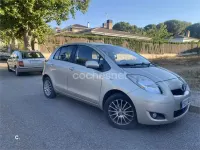 Usado Toyota Yaris 101 CV (74 kW) 2009 Beige Utilitario