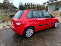 Usado Fiat Stilo Active 80 CV (58 kW) 2003 Rojo Berlina