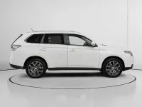 Usado Mitsubishi Outlander Motion 150 CV (110 kW) 2015 Blanco SUV