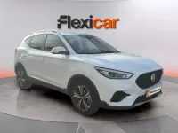 Käytetty MG ZS Comfort 106 HP (77 kW) 2023 Valkoinen Katumaasturi
