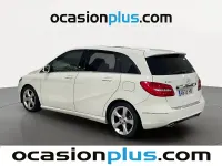 Usado Mercedes B180 109 CV (80 kW) 2014 Blanco Monovolumen