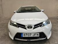 Usado Toyota Auris Active 112 CV (82 kW) 2015 Blanco Familiar