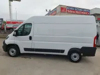 Usado Fiat Ducato 140 CV (102 kW) 2023 Blanco Van
