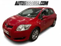 Usado Toyota Auris 101 CV (74 kW) 2009 Rojo Utilitario