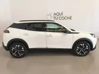 Usado Peugeot 2008 Allure 110 CV (80 kW) 2022 Blanco SUV