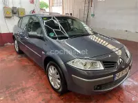 Usado Renault Mégane Dynamique 110 CV (80 kW) 2007 Gris / plata Berlina