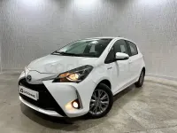 Usado Toyota Yaris Hybrid Active 100 CV (73 kW) 2018 Blanco Berlina