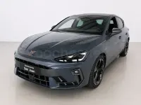 Usado Cupra Leon 204 CV (150 kW) 2025 Azul Berlina
