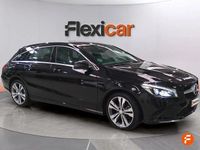 Usado Mercedes CLA200 Shooting Brake 136 CV (100 kW) 2018 Negro Familiar