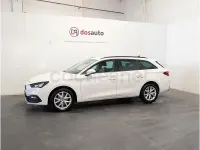 Usado Seat Leon Style 115 CV (84 kW) 2022 Blanco Familiar