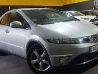 Usado Honda Civic Sport 100 CV (73 kW) 2009 Gris / plata Berlina