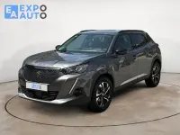 Usado Peugeot 2008 Allure 110 CV (80 kW) 2022 Gris / plata SUV
