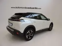 Usado Peugeot 2008 GT 131 CV (96 kW) 2021 Blanco SUV